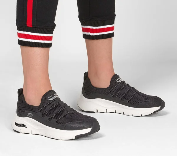Skechers Women's Arch Fit Lucky Thoughts Sneaker - Black/White