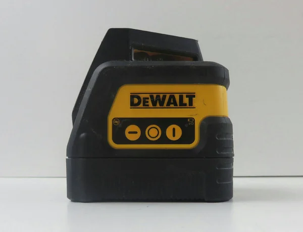 DeWalt DW0811 Self Leveling 360 Degree Line and Vertical Line Laser