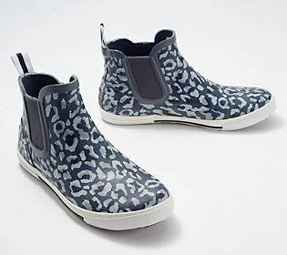 Joules Waterproof Printed Sneaker Rainboot - Rainwell, Size 5 Medium, Grey Leopard