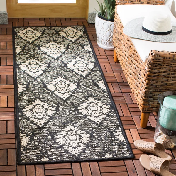 Safavieh Courtyard CY2714-3777 6&7x22 x 6&7x22 Square Red - Red Area Rug