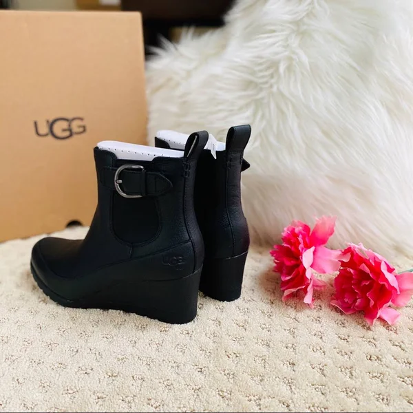 Ugg Arleta Black - Women's, Size: 5.5