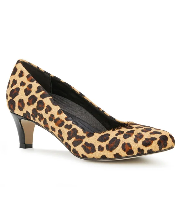 Walking Cradles Joy 7.5 Women's Leopard