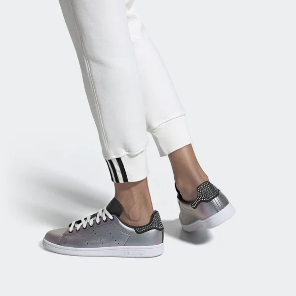Adidas Originals Women's Stan Smith Sneaker, Black/White/White, 8.5