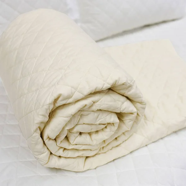 HiEnd Accents Cream Diamond Pattern Linen Quilt - King, 104" x 94"