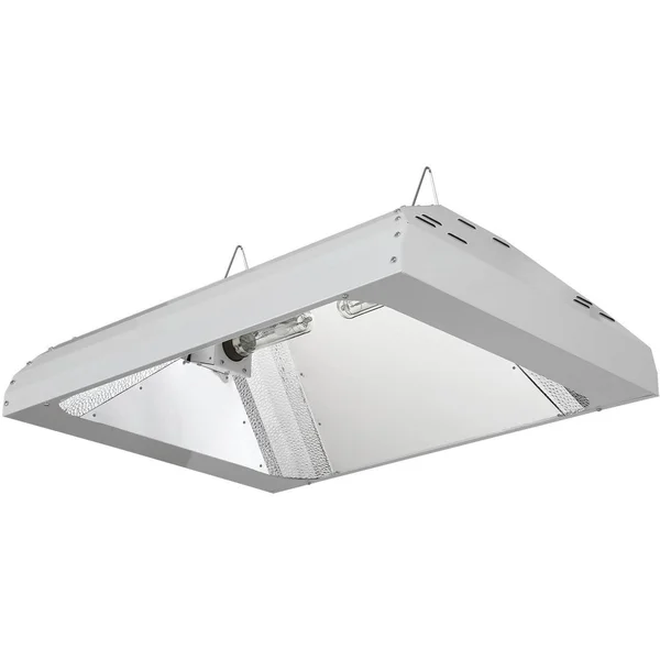 Sun System LEC 630 - 347 - 480 Volt w/ 4200 K Lamps