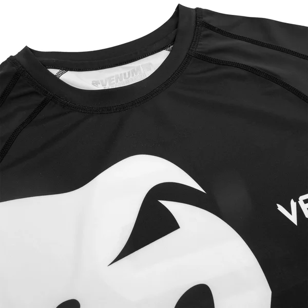 Venum Giant Short Sleeve Rashguard, Size: XXL