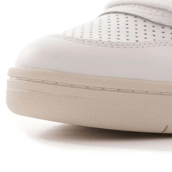 Veja V-10 Leather (White - Black)