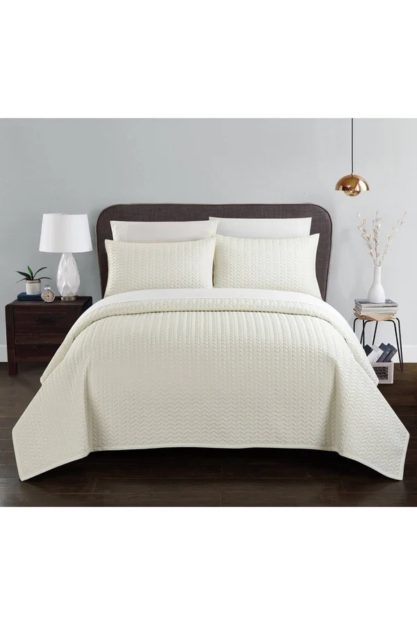 Chic Queen Platt Geometric Chevron Quilt Set - Beige
