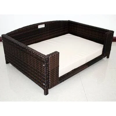 Archie & Oscar Cristobal Rattan Rectangular Dog Sofa Size: Medium (35x22 L x 23.5x22 W)