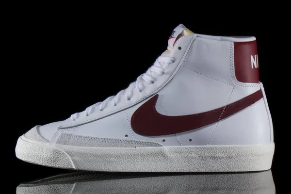 Nike Blazer Mid &77 Vintage Men's Shoes in White - Size: 6.5, BQ6806-111