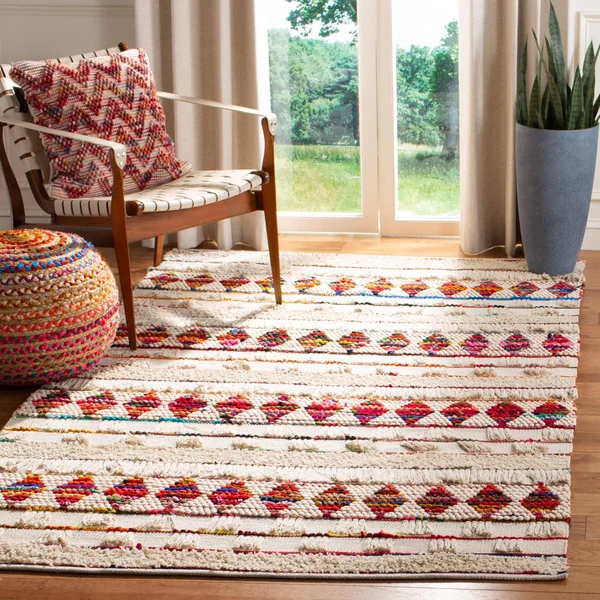 Safavieh Natura Rug Collection NAT657A - Ivory, Red - 6& x 9&