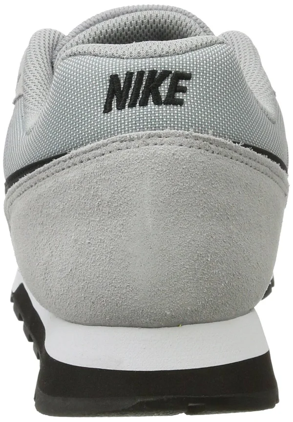 Nike Mens MD Runner 2 Sneakers