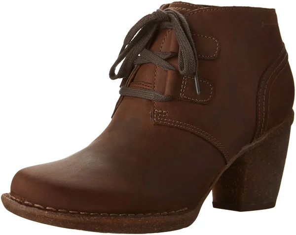 Clarks Carleta Lyon - Brown Oiled Nubuck 5