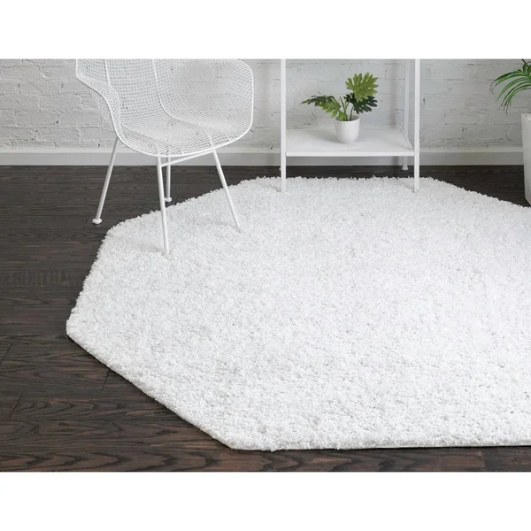 Unique Loom Everyday Shag Plush Area Rug 8& x 8& Octagon in Snow White