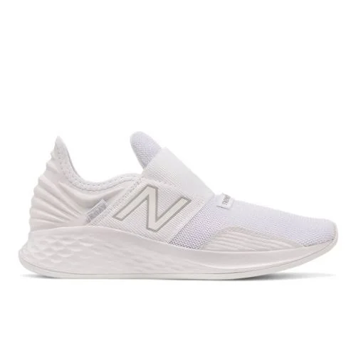 New Balance Kids& Fresh Foam Roav - White/Grey (Size 4)