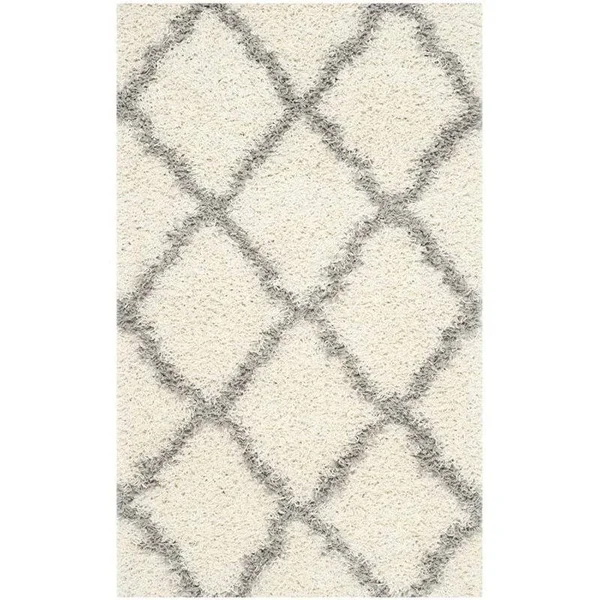 Hawthorne Collections Hawthorne Collection Ivory Shag Rug - 4' x 6'