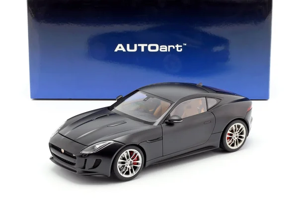 Jaguar F Type 2015 R Coupe Matt Black 1:18 Scale AUTOart 73652