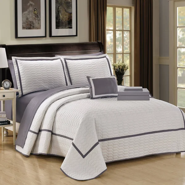 Chic Home Antoine Geometrical Decorative Pillows & Shams 8 Piece - White - King