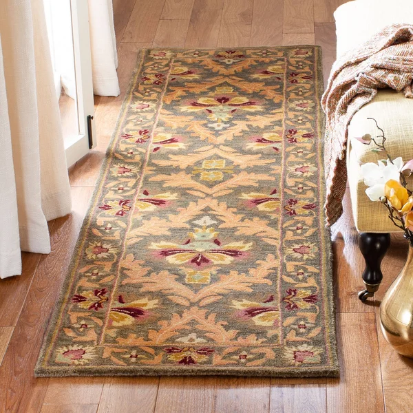 Safavieh Antiquity At54 Wine/Gold 5& x 5& Round Area Rug