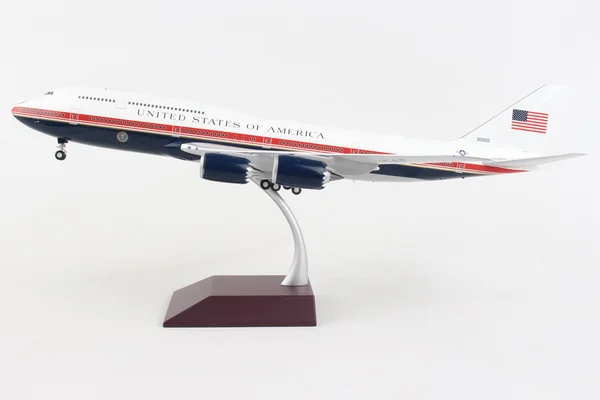 GeminiJets 1:200 Boeing 747-8 - U.S. Air Force