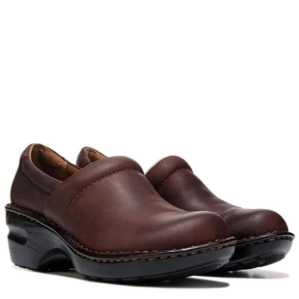 B.O.C. Women's Peggy Medium/Wide Clog Shoes (Brown) - Size 8.0 M