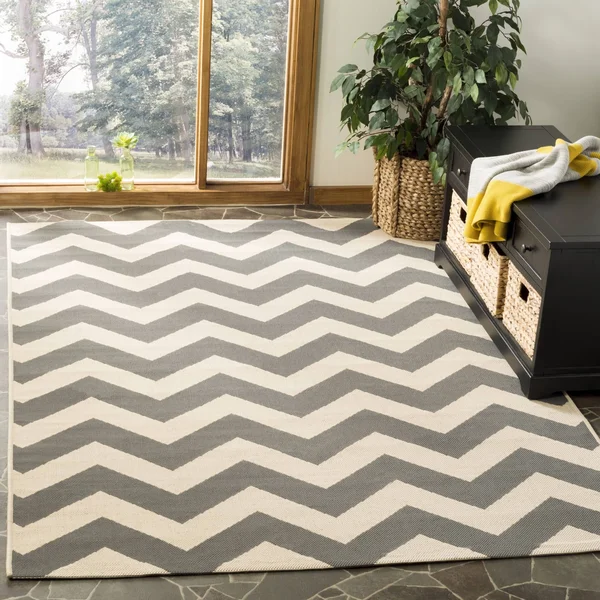 Safavieh Courtyard Grey & Beige 4& x 4& Square Indoor/Outdoor Rug