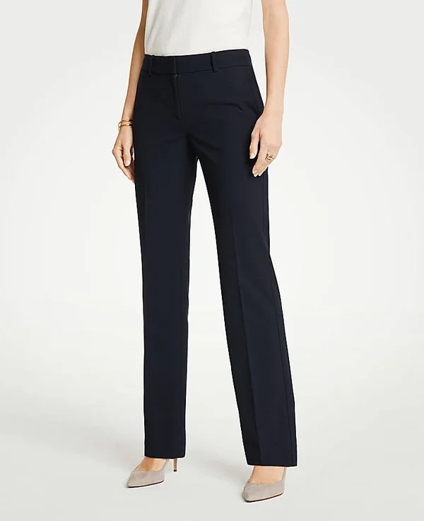 Ann Taylor The Trouser Pant in Seasonless Stretch - Classic Fit Size 4 Perfect Navy Women's