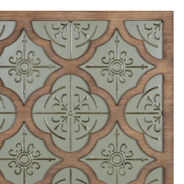 Stratton Home Decor Farmhouse Green Quatrefoil Metal and Wood Square Medallion Wall Decor - Stratton Home D閏or S42553