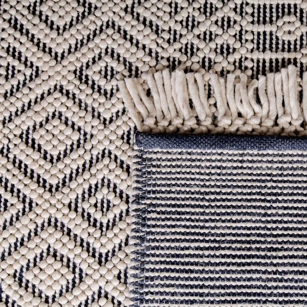 Safavieh Natura Rug Collection NAT852N - Ivory - Navy - 3& x 5&