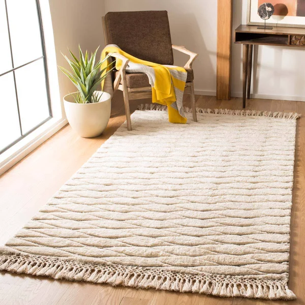 Safavieh Casablanca Rug Collection CSB656A - Ivory - Brown - 6& x 9&