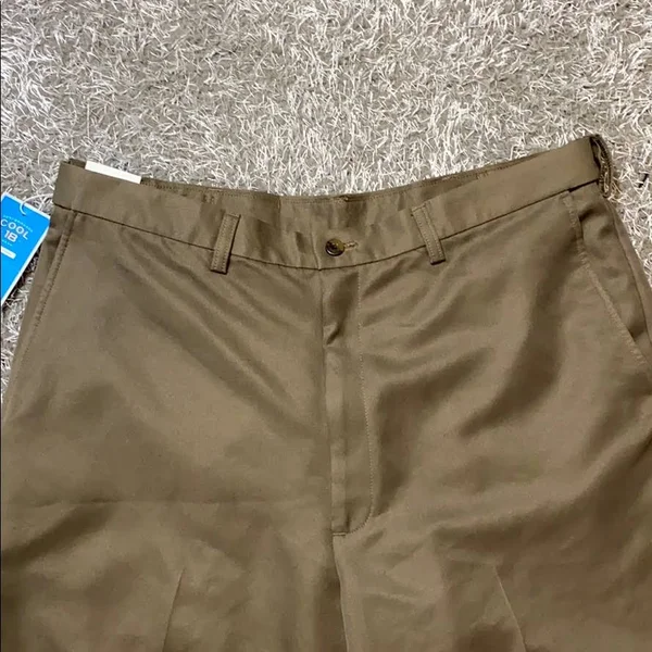 Haggar Men's Cool 18 Flat Front Shorts Bark, 36