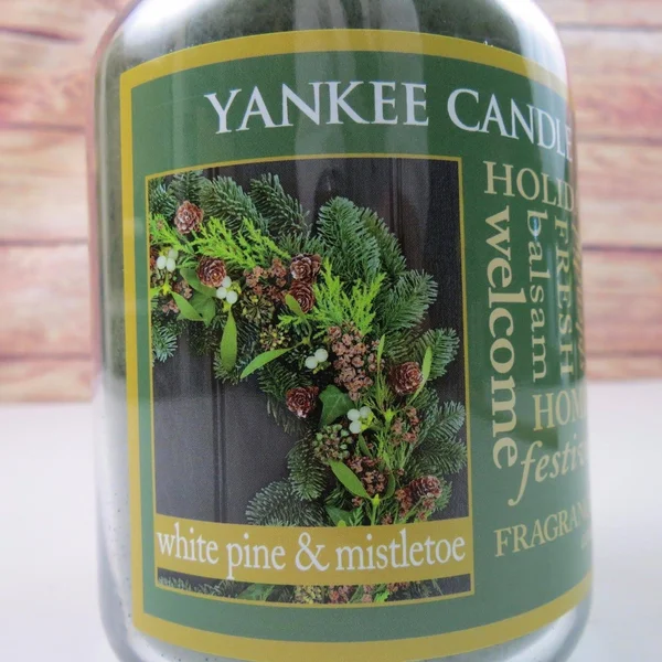 Yankee Candle Large Jar Candle - White Pine & Mistletoe