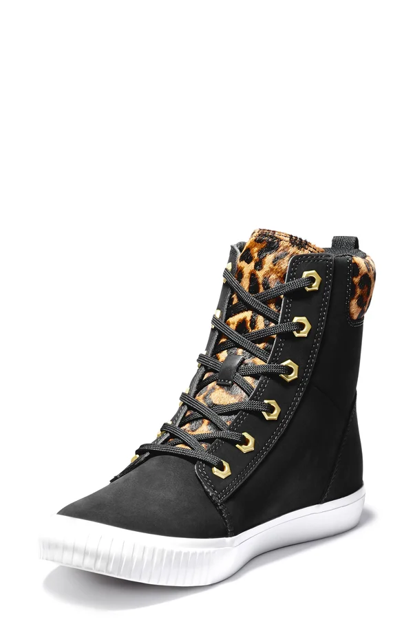 Timberland Women's Skyla Bay 6-Inch Boots, Black Leather, 7.5