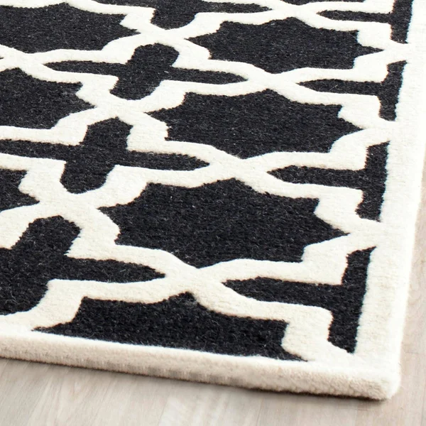Safavieh Cambridge Black & Ivory 8& x 10& Rug