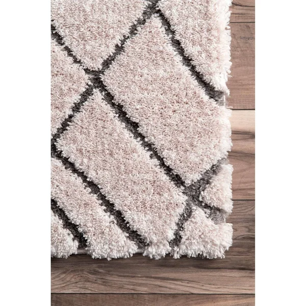 nuLOOM Nohemi Moroccan Shaggy Light Beige 4& x 6& Area Rug