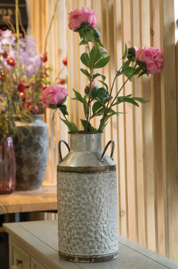Vintiquewise Rustic Farmhouse Style Galvanized Metal Milk Can Decoration Planter and Vase, Large