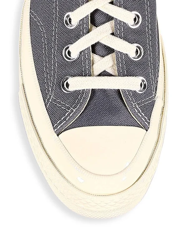 Comme des Gar鏾ns Play Women's Peek-A-Boo Low-top Canvas Sneakers - Grey - Size 8