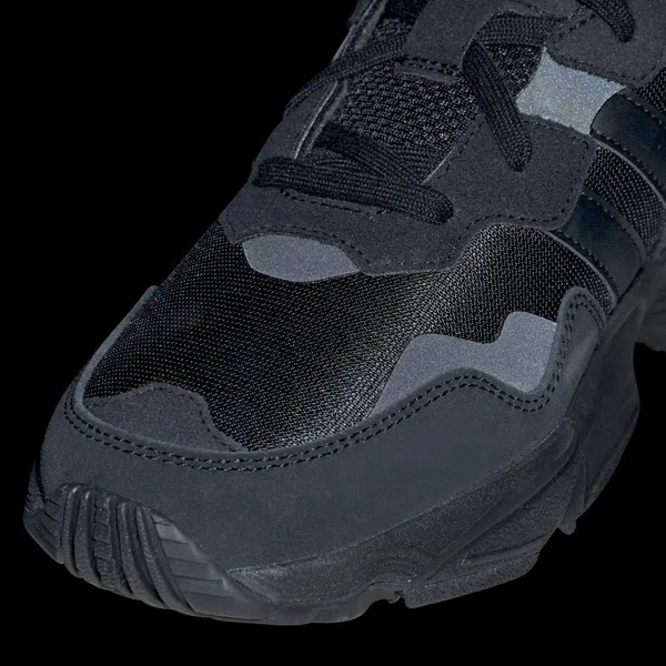 Adidas Men's Originals Yung-96 Casual Shoes, Black - Size 9.0