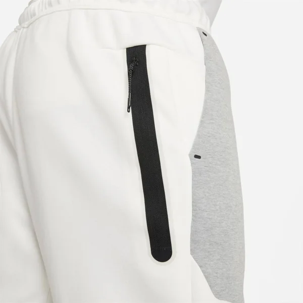 Nike Tech Fleece Taped Jogger Pants in White/Sail Size Small - Cotton/Polyester/Fleece