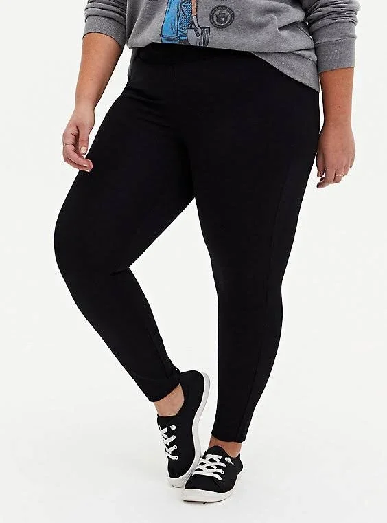 Plus Size Skinny Ponte Slim Fix Pull-On Pixie Pant in Black - Size 5X Tall by Torrid