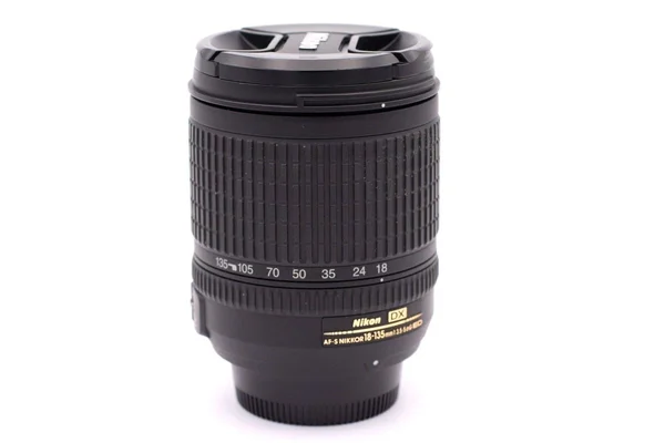 Nikon Lens AF-S DX Zoom-NIKKOR 18-135mm f/3.5-5.6G IF-ED