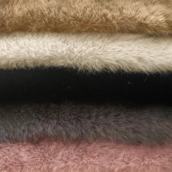 Faux Rabbit 5& x 8& Area Rug in Grey
