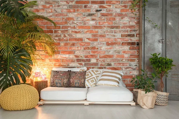 Armoires AU Heaume French Cushion