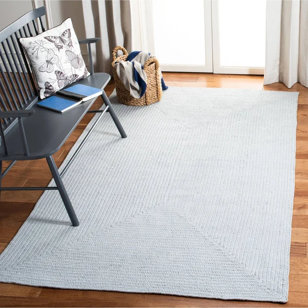Safavieh 5& x 8& Braided BRD176A Light Blue Rug
