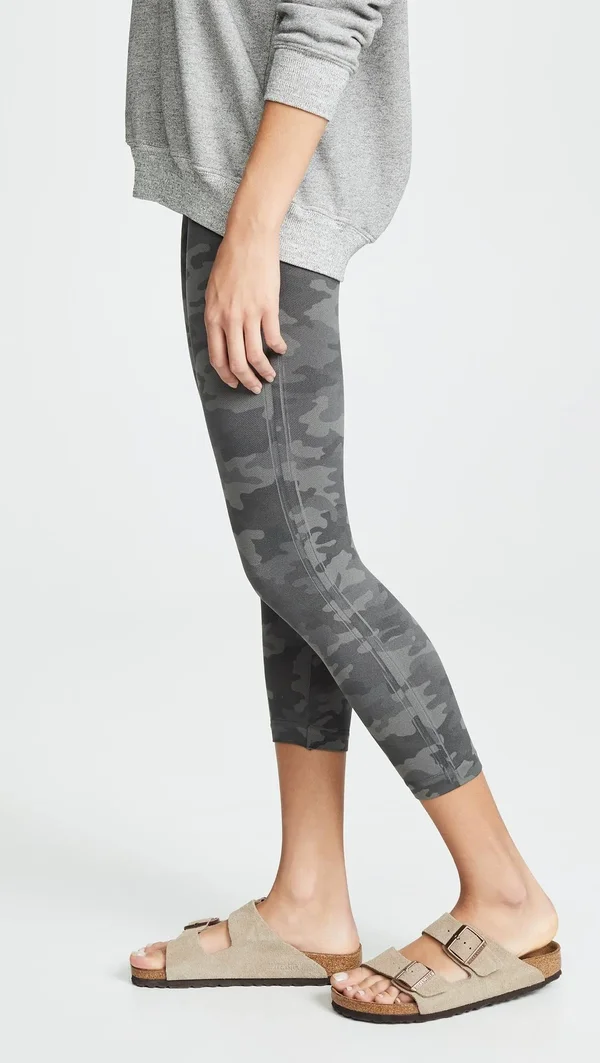 Spanx - Look at Me Now Cropped Seamless Leggings - Sage Camo S