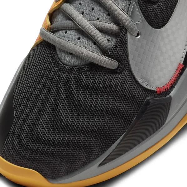 Nike Zoom Freak 2 Basketball Shoes in Black, Size: 9.5, CK5424-006